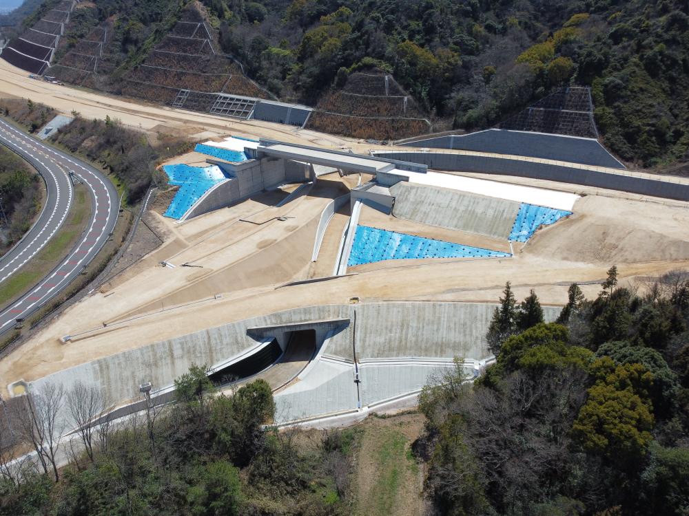 今治道路長沢地区改良工事
